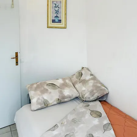 2 Bedroom Cozy In Сasa de vacaciones *